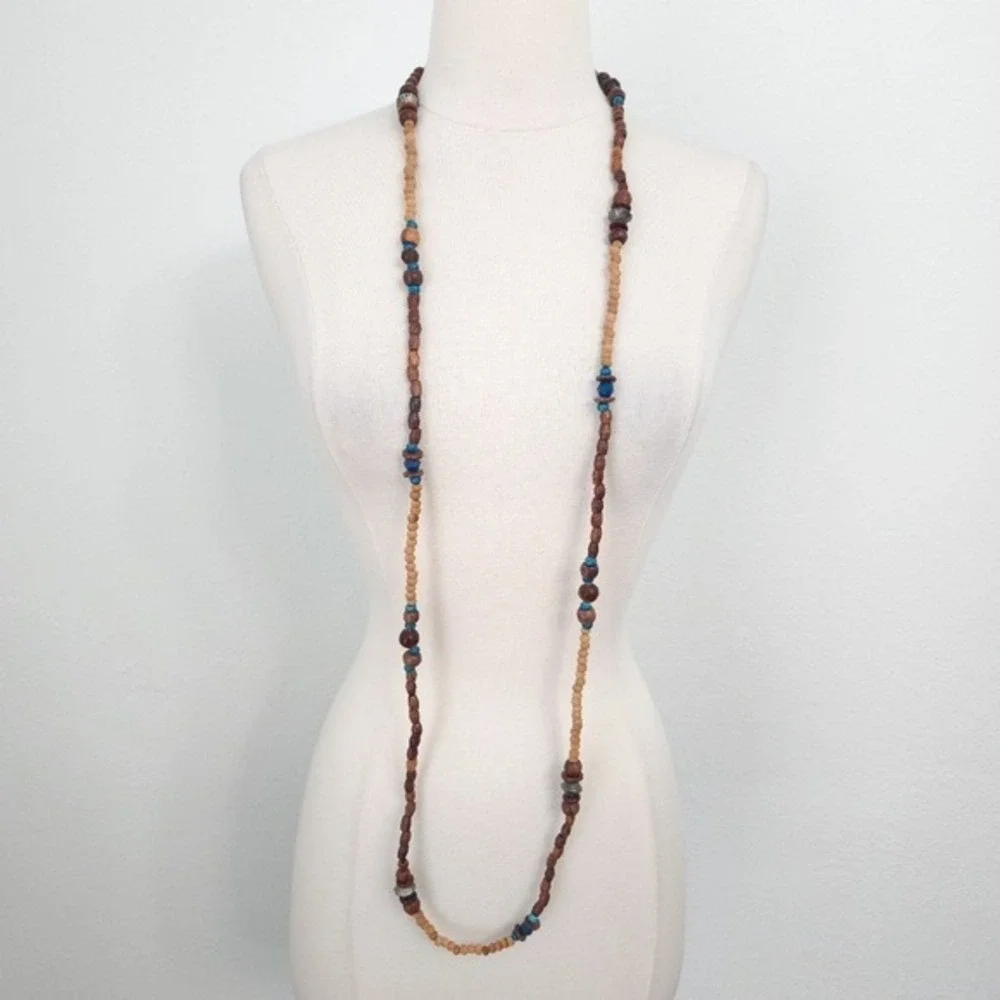 Wood‎ & Blue Beaded 28